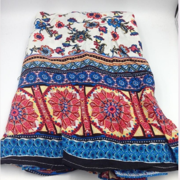 Boho Sleeveless Embroidered and Embellished Top XL - Picture 4 of 6